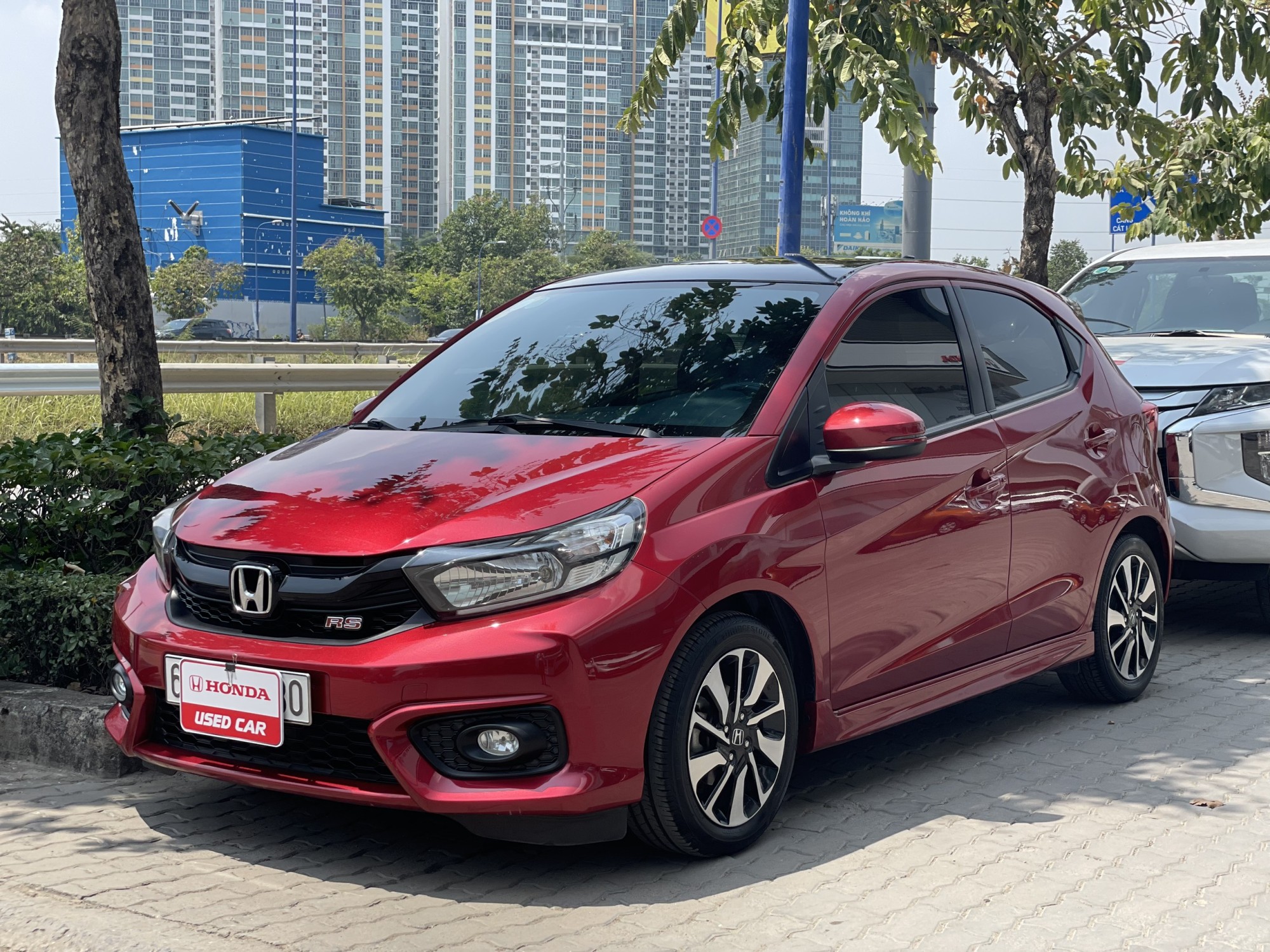 ĐÃ BÁN - HONDA BRIO RS hàng hiếm màu đỏ cherry - 45.000km